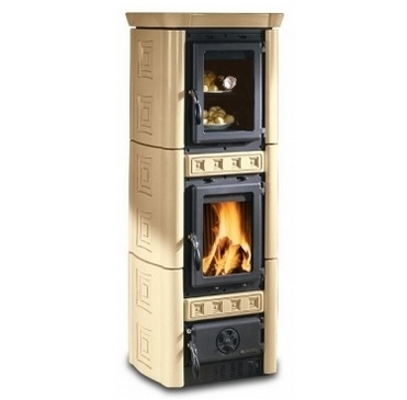 La Nordica Gaia Forno s troubou pergamena;